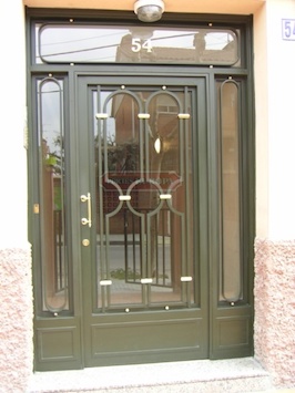 Puerta de comunidad